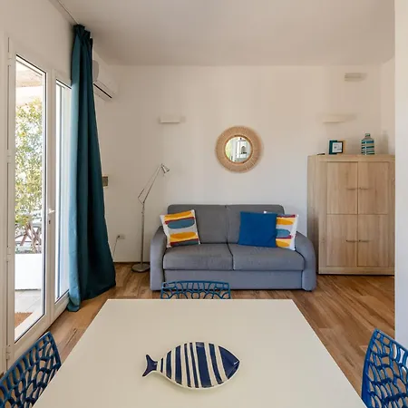 Holiday home Leomaris *