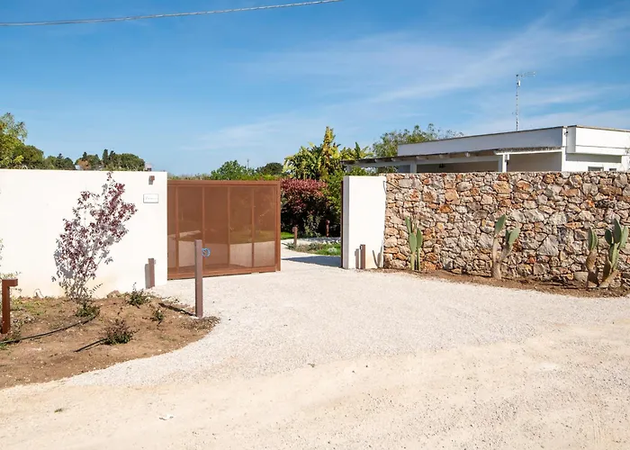 Dom wakacyjny Leomaris *